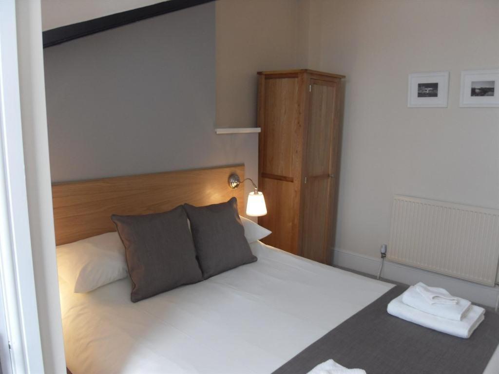 Powys Lodge Scarborough Buitenkant foto