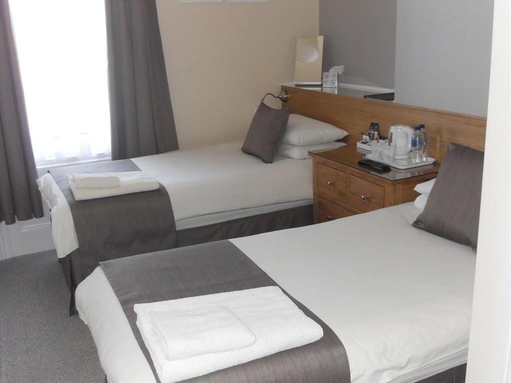 Powys Lodge Scarborough Buitenkant foto